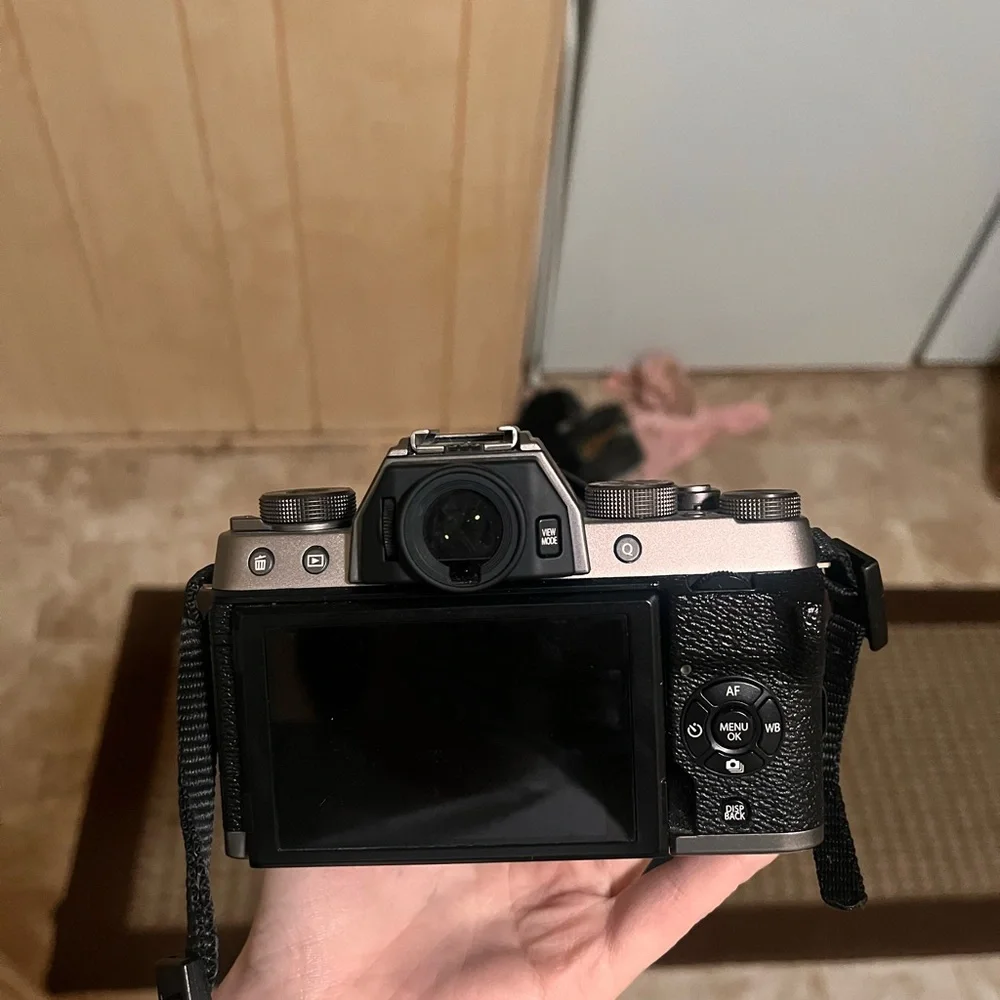 Fujifilm X-T100 Black and Silver Camera